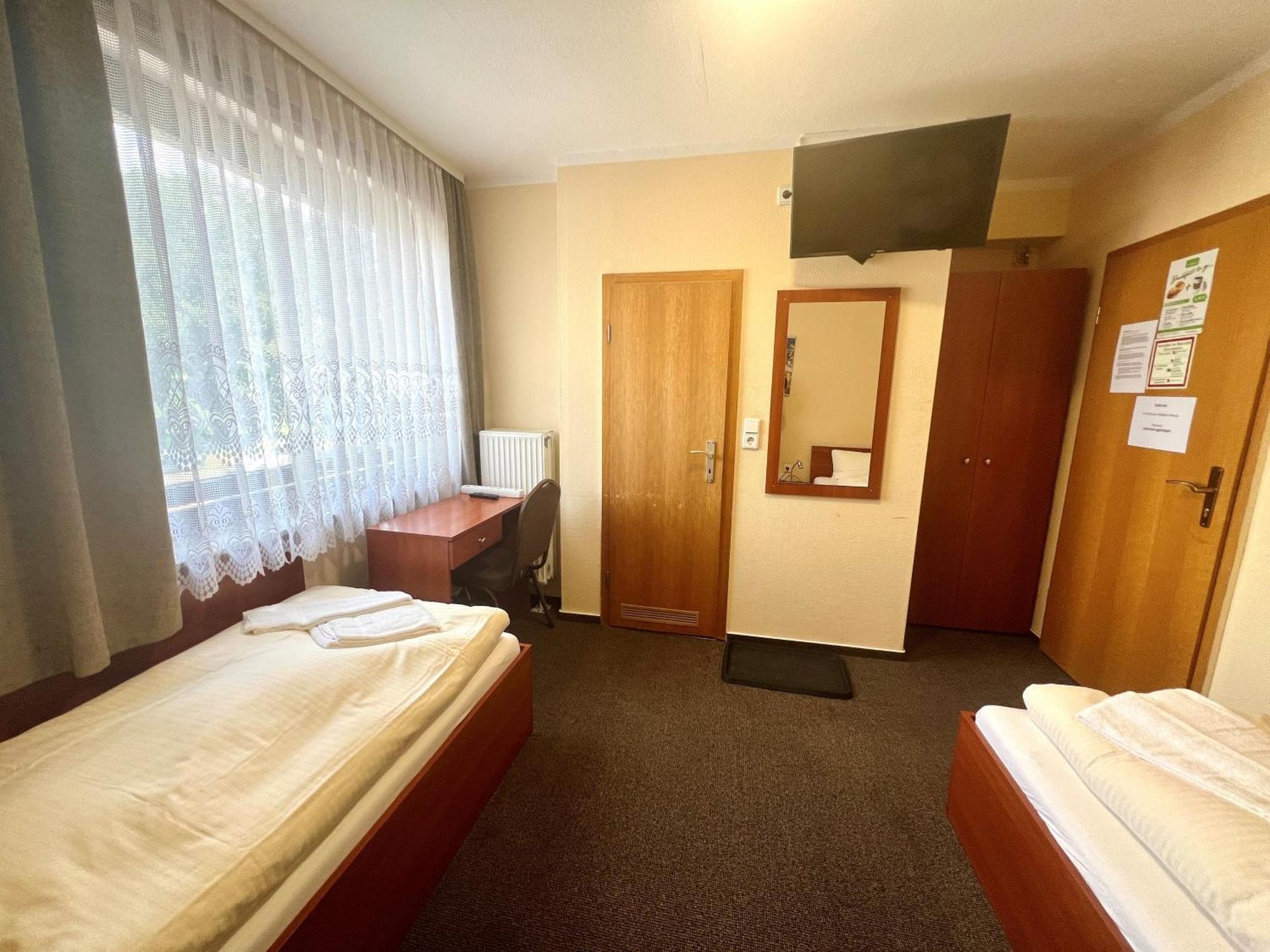 Pension Garbsen Kültér fotó
